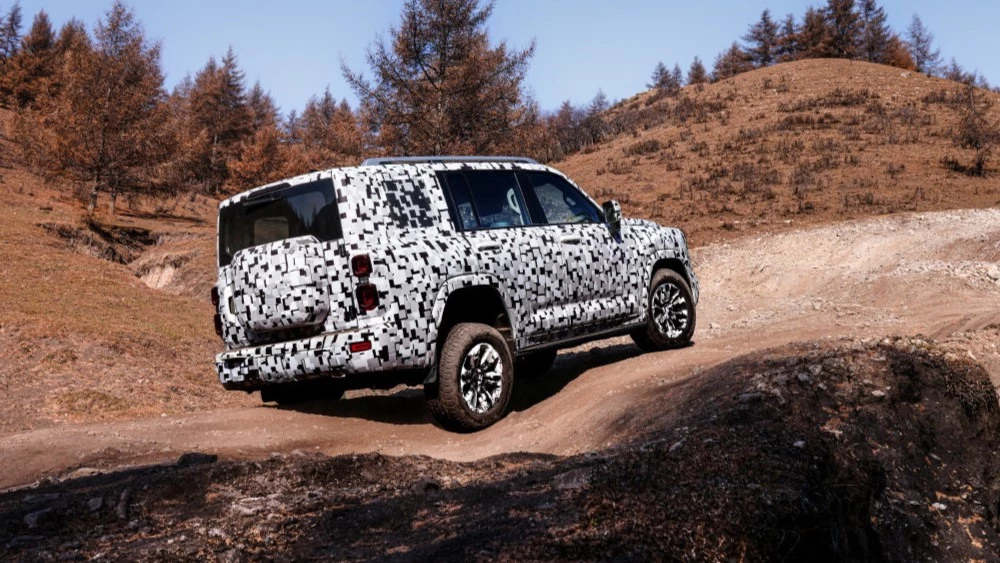 Внедорожник Haval H9 нового поколения новый сбоку сзади в динамике тесты подвеска