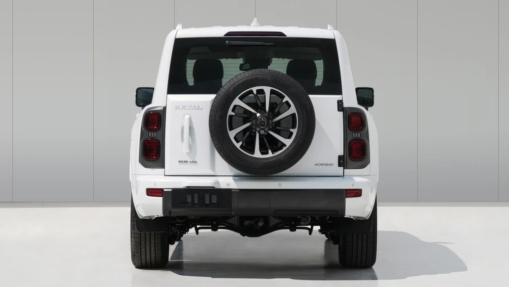 новый внедорожник Haval H9 нового поколения сзади