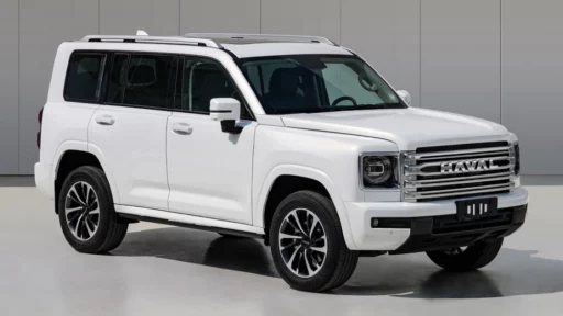 Haval H9 второго поколения сбоку спереди