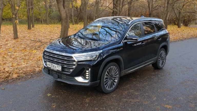 Jetour X90 Plus тест-драйв автопортрет Александра Андреева