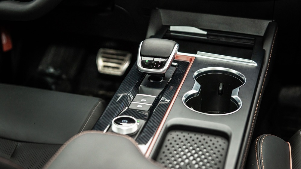 Omoda S5 GT тест-драйв салон интерьер консоль селектор