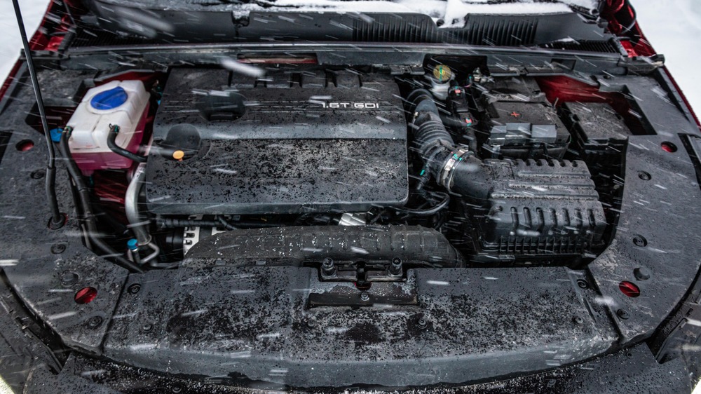 Omoda S5 GT тест-драйв мотор двигатель капот