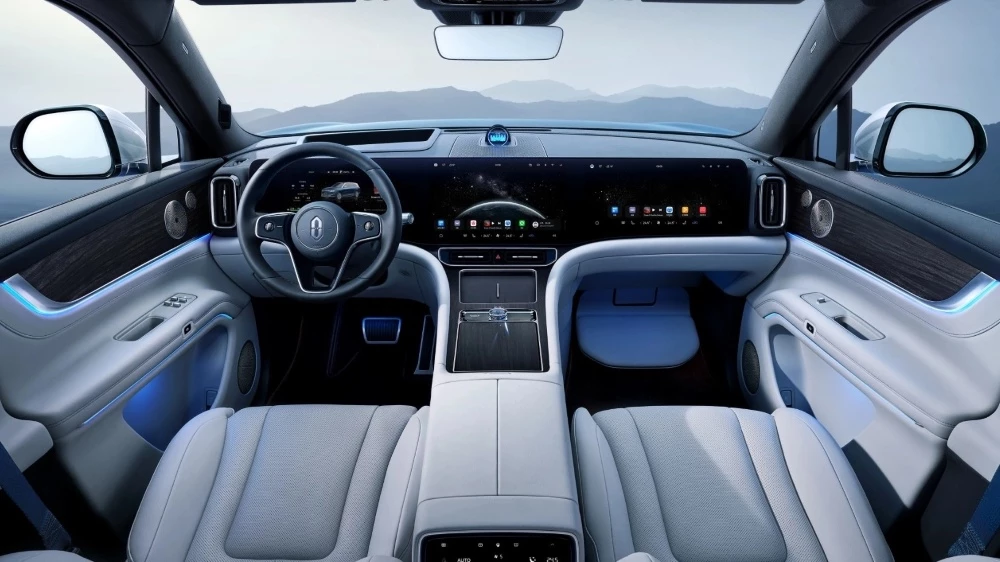 Aito M9 салон интерьер первый ряд