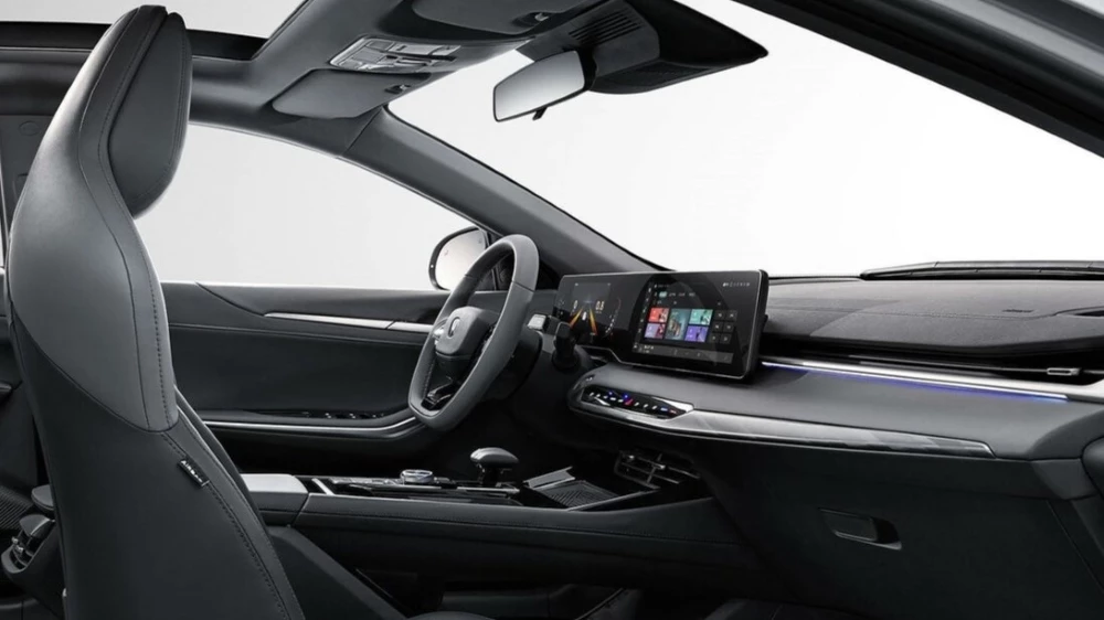 Changan Raeton Plus салон интерьер