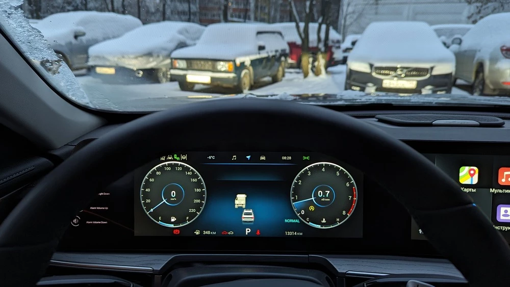 Седан Chery Arrizo 8 салон интерьер приборная панель