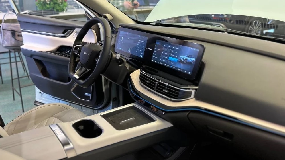 Chery eQ7 салон интерьер