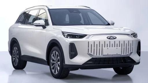 Новый гибридный кроссовер Chery. Изучаем характеристики модели Fulwin T9