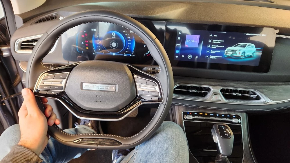 DFSK 600 салон интерьер приборная панель медиасистема мультимедиа