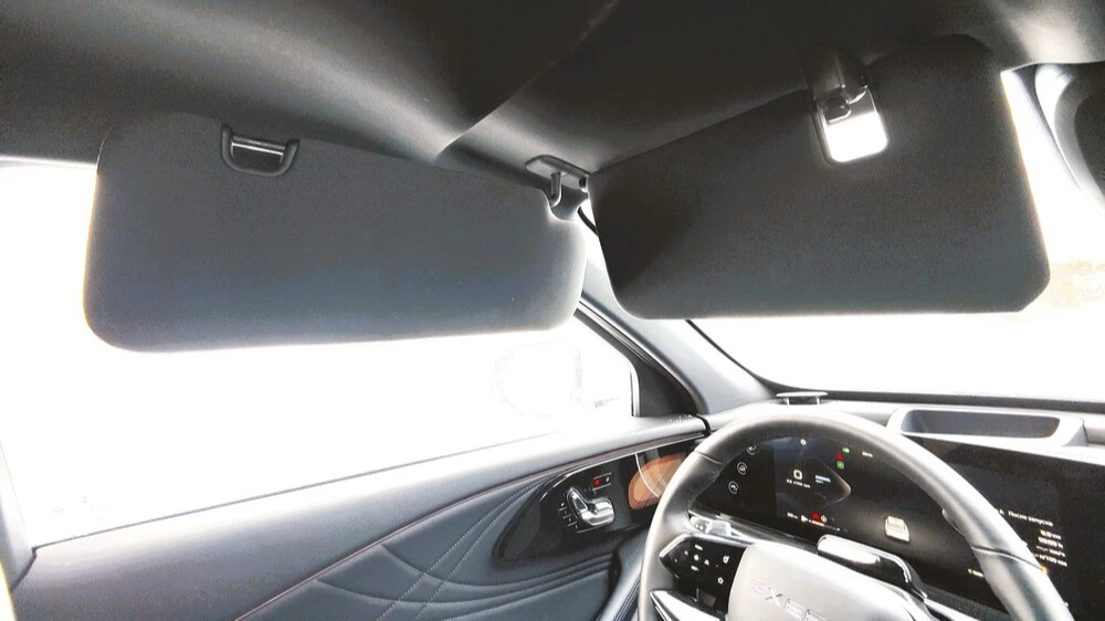 Exeed RX Мишин тест салон интерьер противосолнечные козырьки