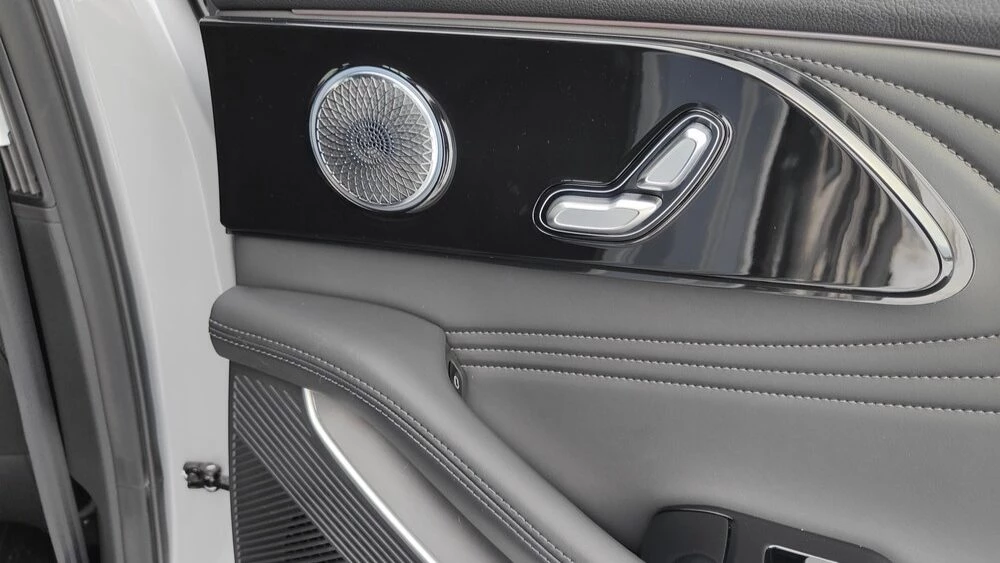 Exeed RX Мишин тест салон интерьер второй ряд сиденья регулировка дверные карты