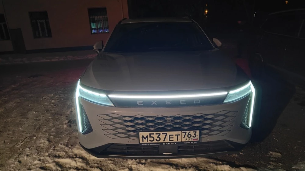 Exeed RX тест Мишина спереди подсветка ДХО светодиодные