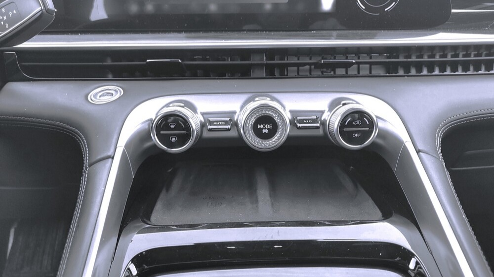 Exeed RX Мишин тест салон интерьер передняя консоль