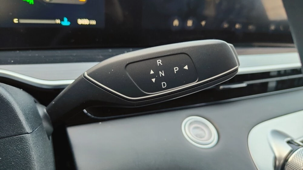 Exeed RX Мишин тест салон интерьер селектор подрулевой рычаг