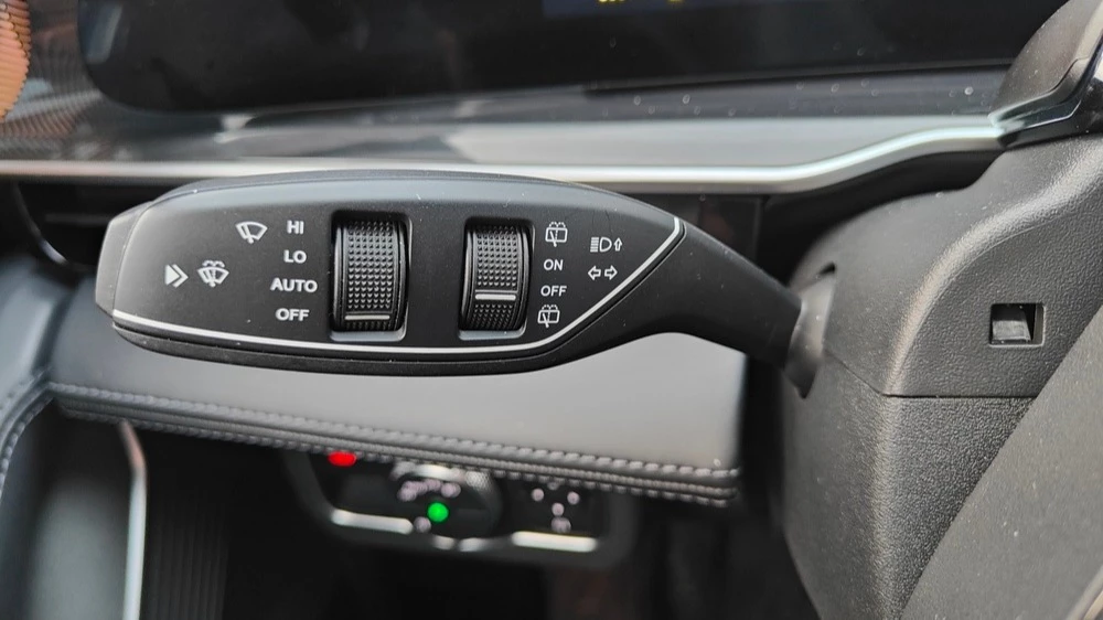 Exeed RX Мишин тест салон интерьер подрулевой рычаг левый