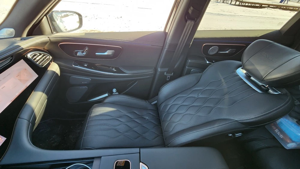 Exeed VX тест салон интерьер первый ряд режим «релакса»