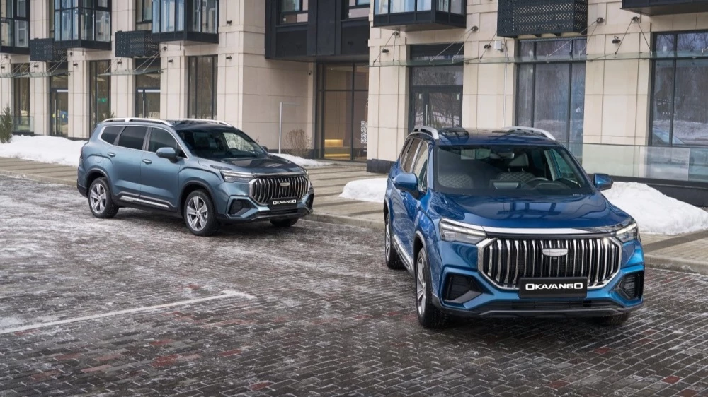 Geely Okavango спереди сбоку