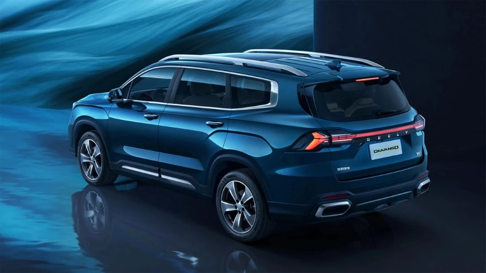 Кунцево GEELY Okavango сбоку сзади