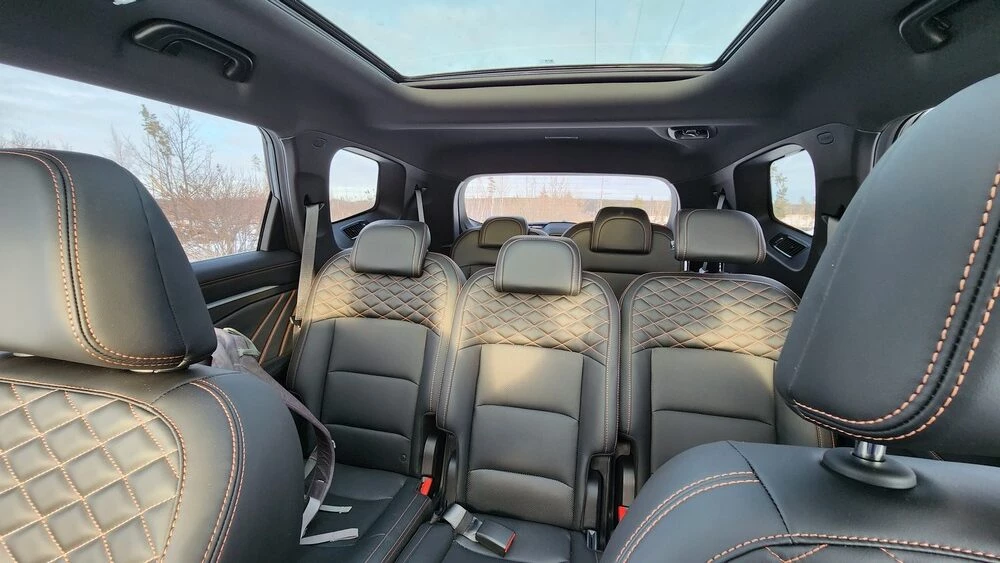 Geely Okavango тест салон интерьер второй и третий ряд сиденья
