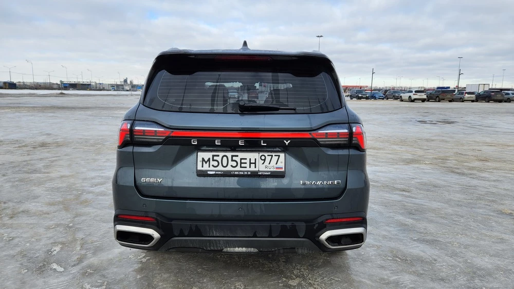 Geely Okavango тест сзади