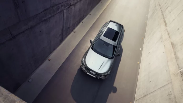 Обновленный кроссовер Haval Jolion сверху в динамике