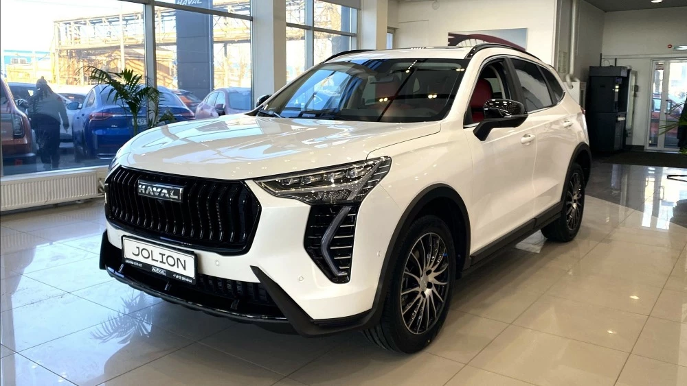 старт продаж Обновленный кроссовер Haval Jolion сбоку спереди новый купить в Санкт-Петербурге