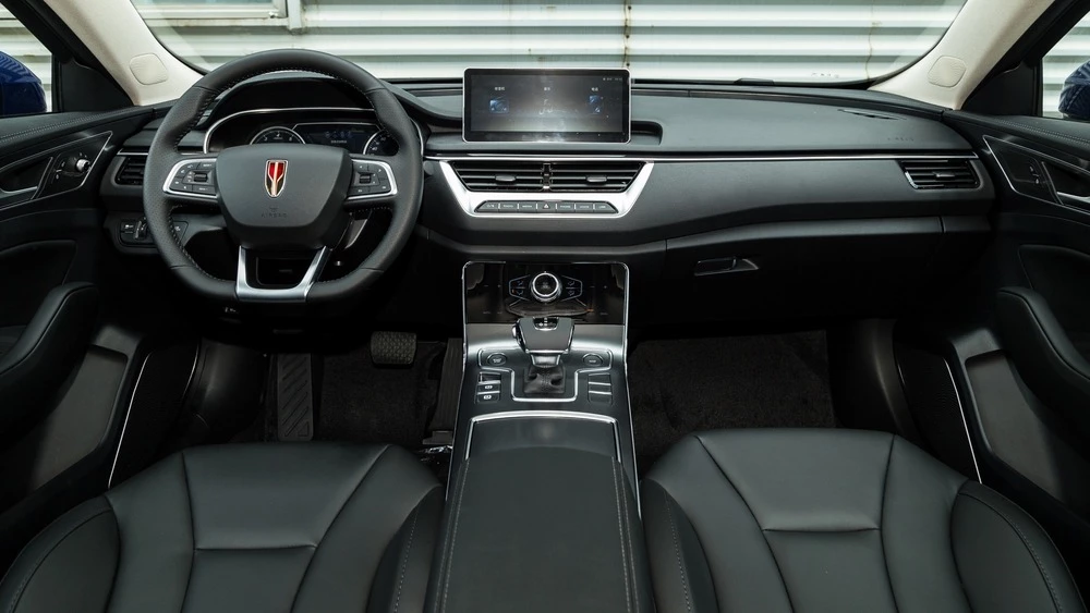 Hongqi H5 первого поколения салон интерьер