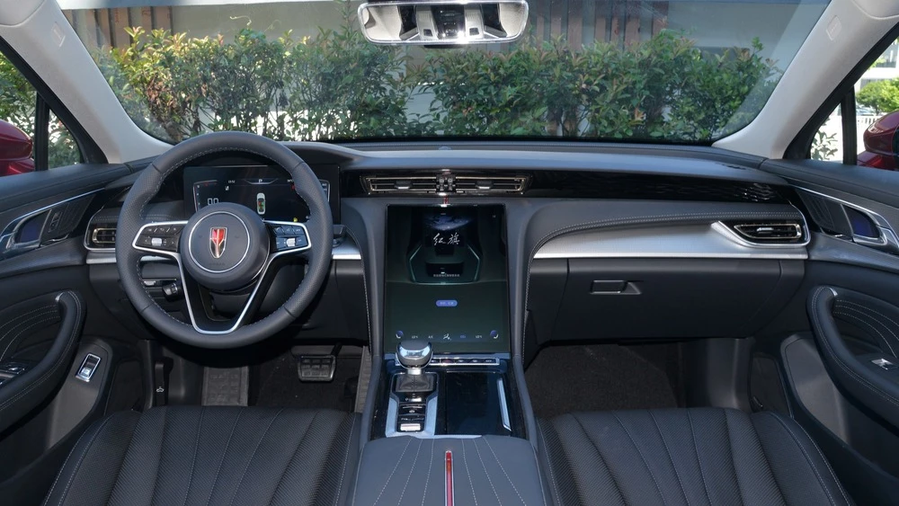 Hongqi H5 второго поколения салон интерьер