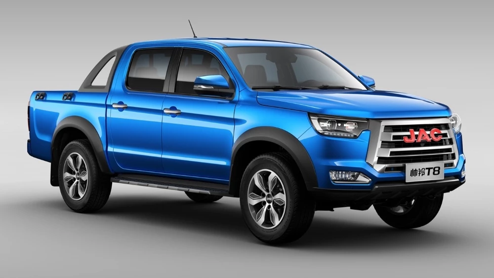 Пикап JAC T8 сбоку спереди