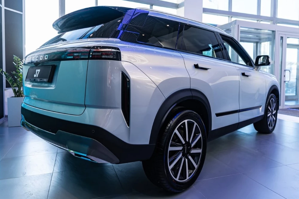 JAECOO J7 в JAECOO АВТОДИН ЗЕЛЕНОГРАД в автосалоне купить новый сзади сбоку