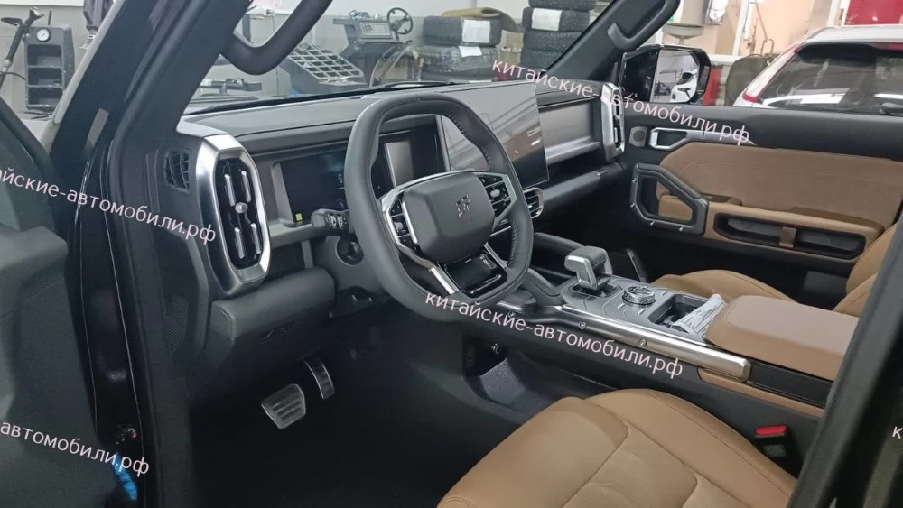 Jetour T2 салон интерьер у дилера