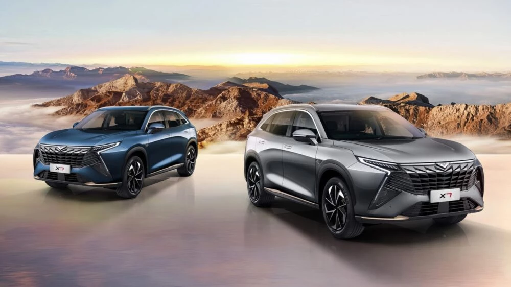 Kaiyi X7 Kunlun сбоку спереди