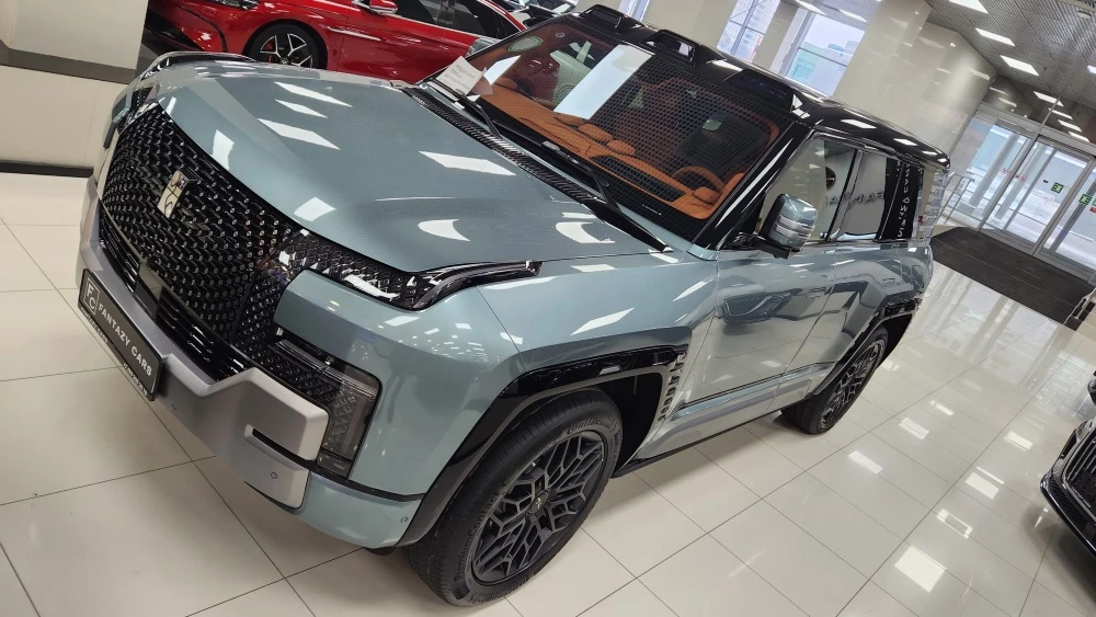 BYD Yangwang U8 Москва Тянья спереди сбоку купить