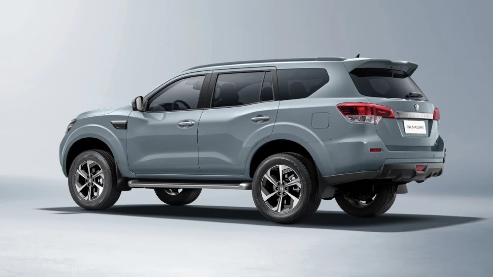 Внедорожник Oting «Паладин» Paladin сбоку сзади