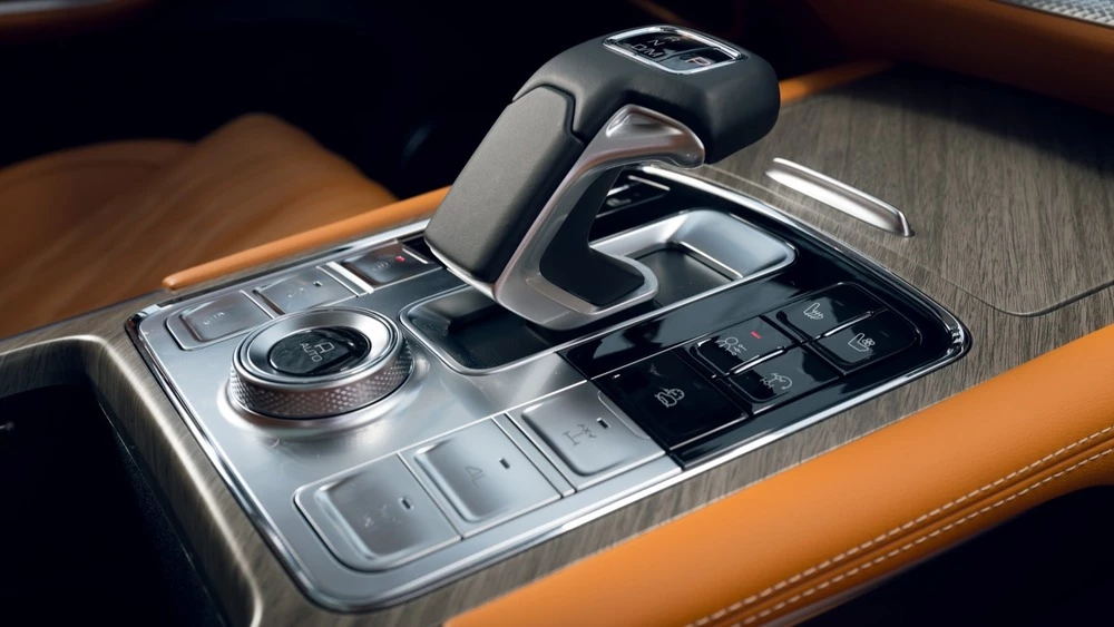 Tank 500 Urban салон интерьер селектор консоль тоннель