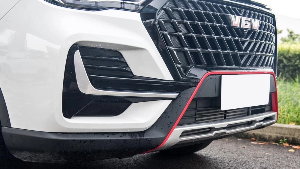 VGV U75 Plus спереди решетка логотип