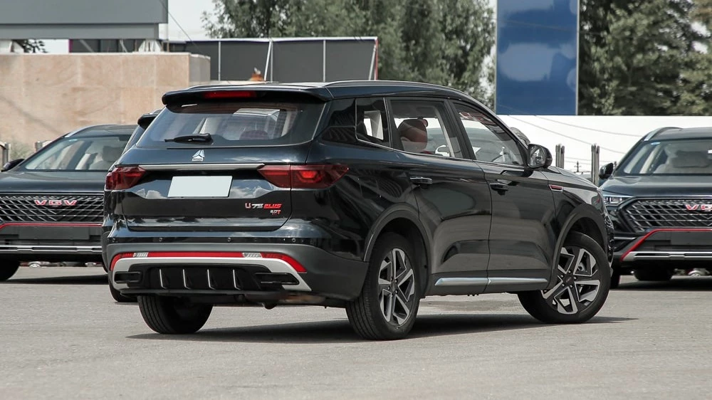 VGV U75 Plus сбоку сзади