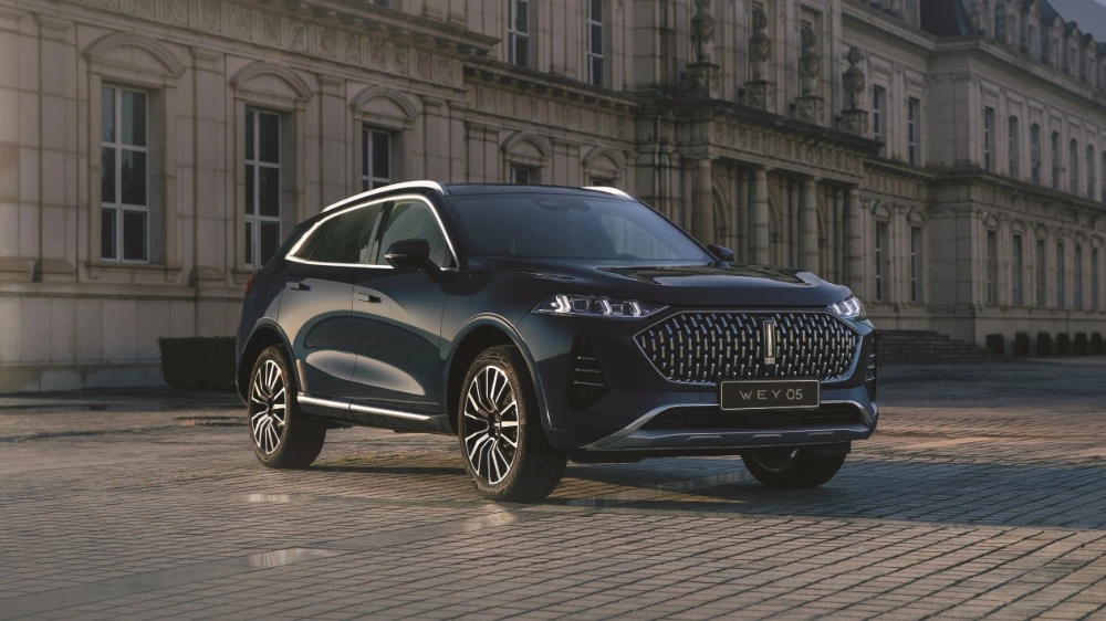 Гибридный кроссовер Wey 05 спереди сбоку