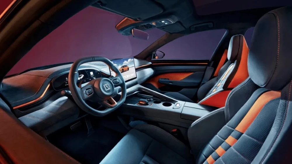 Новый электрический лифтбек Zeekr 001 салон интерьер первый ряд