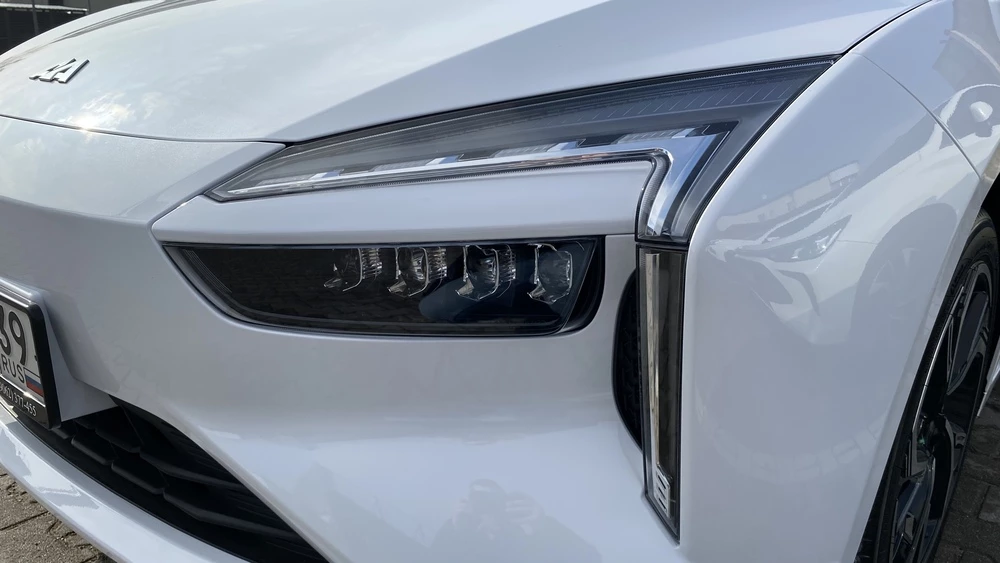 Амберавто А5 спереди фары