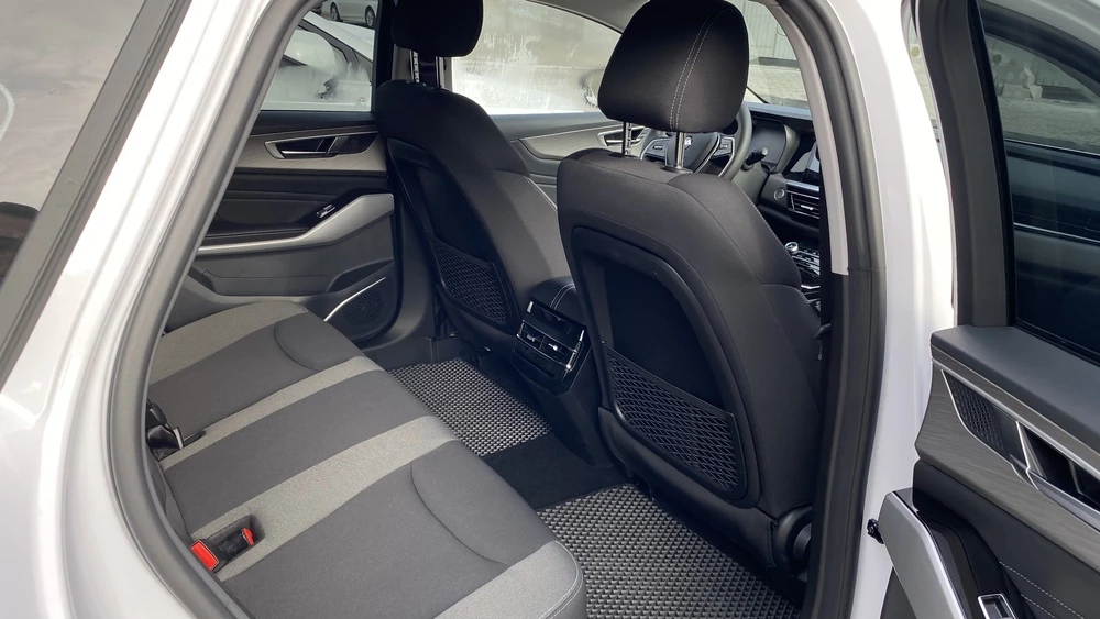 Амберавто А5 салон интерьер второй ряд