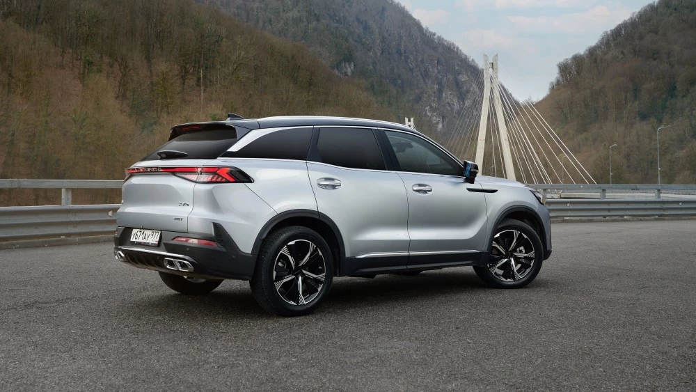 BAIC X75 сзади сбоку цены