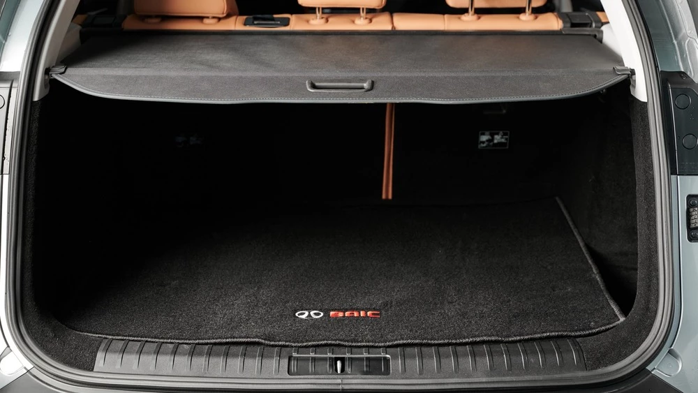 BAIC X75 тест салон интерьер багажник