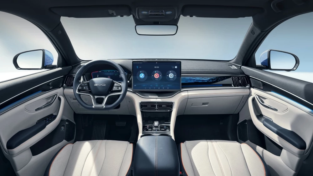 Электрический кроссовер BYD Song Plus EV салон интерьер