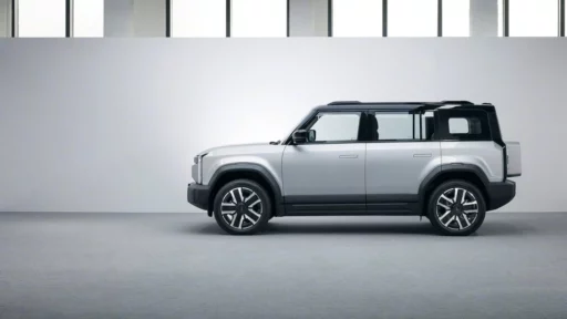 Chery iCar 03 сбоку