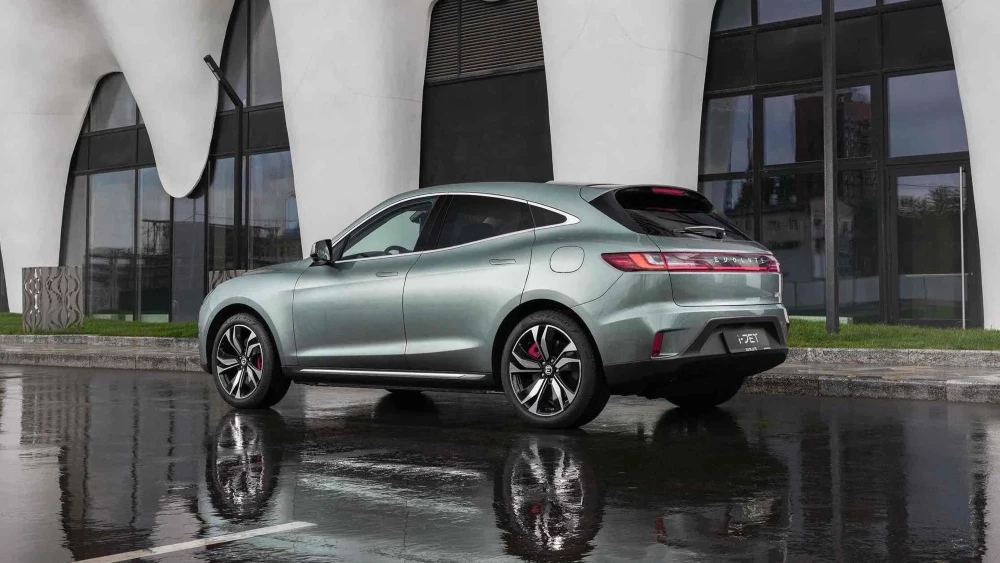 Evolute i-Jet сбоку сзади