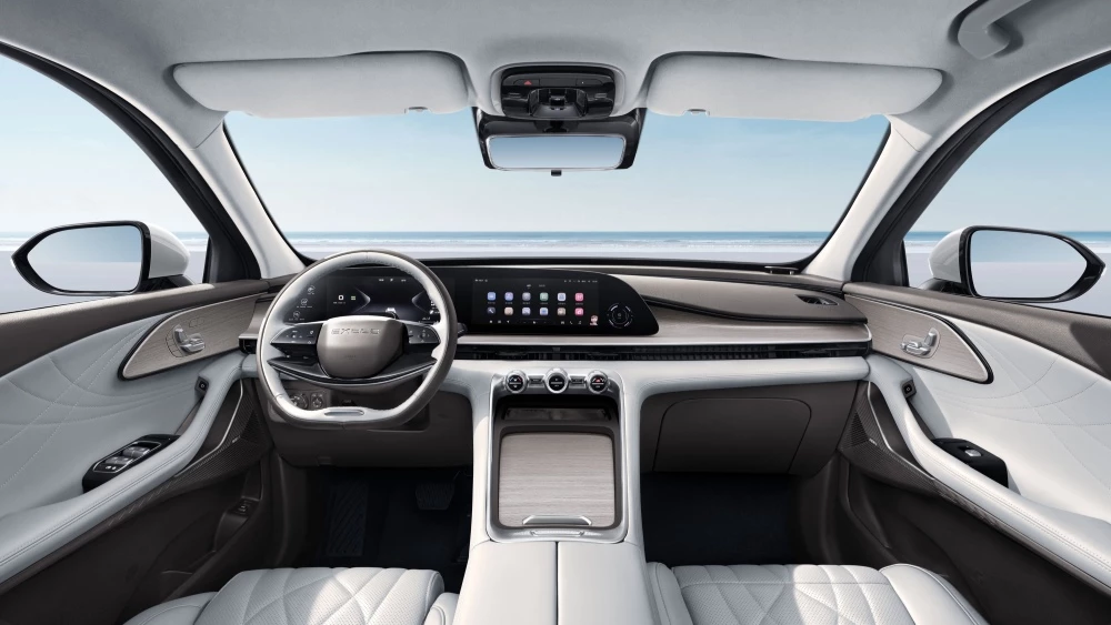 Exeed RX C-DM салон интерьер