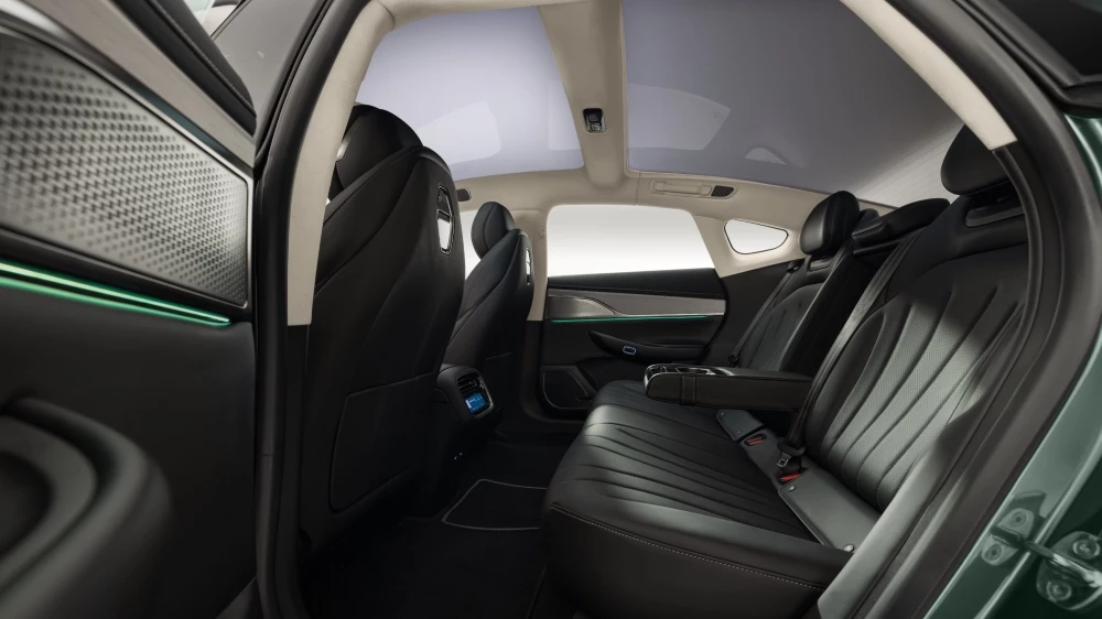 Exlantix ES для России салон интерьер второй ряд сиденья