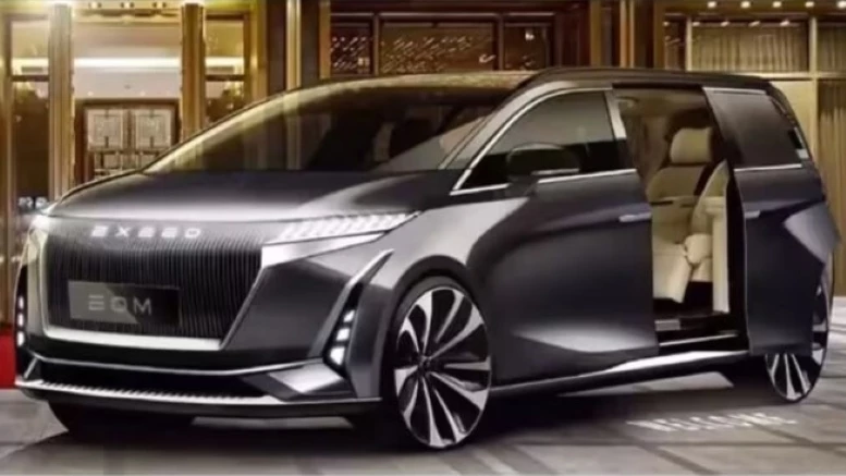 Рендерное изображение гибридного минивэна Exlantix E08 сбоку спереди