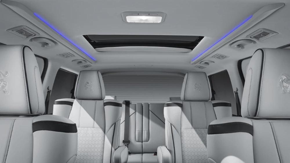 Forthing M7 салон интерьер второй и третий ряд