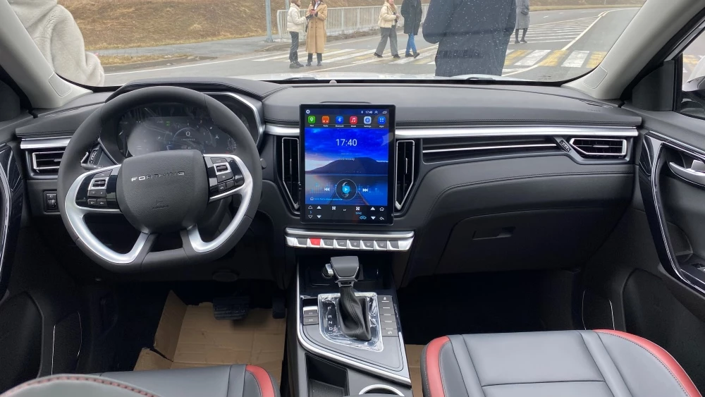 Forthing T5 салон интерьер